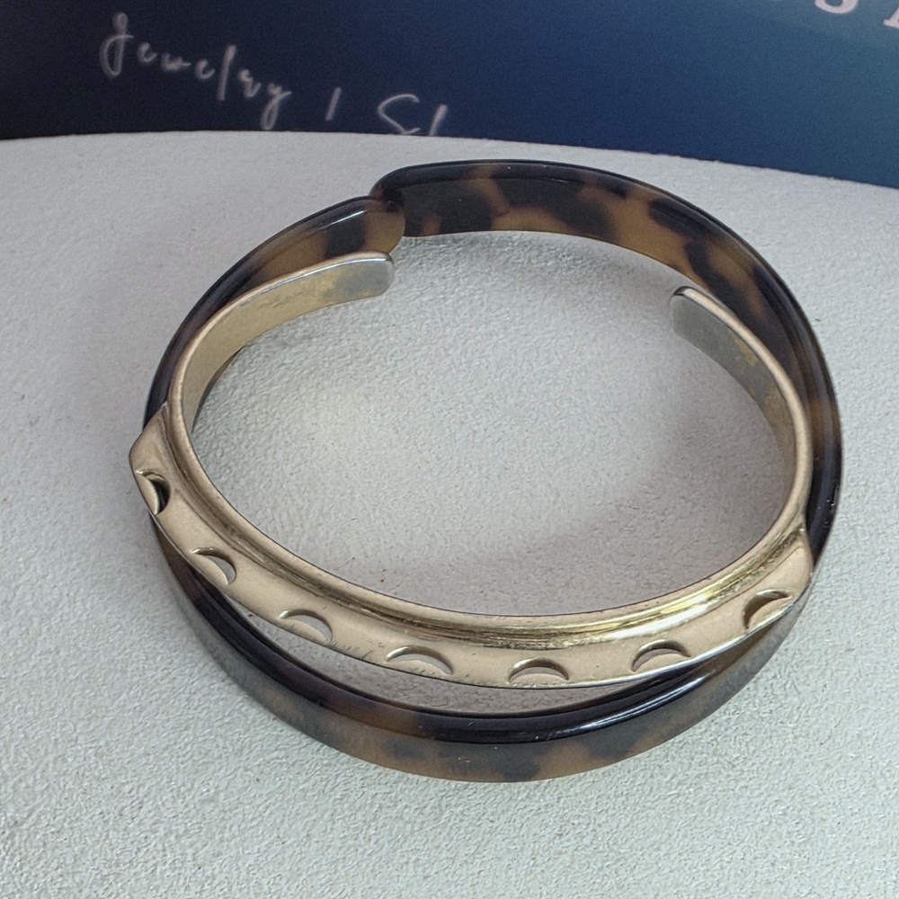 Madewell Gold Tone Cuff Bracelet Tortoise Bangle Stack Set Vintage Style - Picture 2 of 9